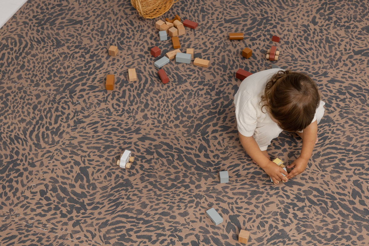 Haven Playmat in Linear · Putty