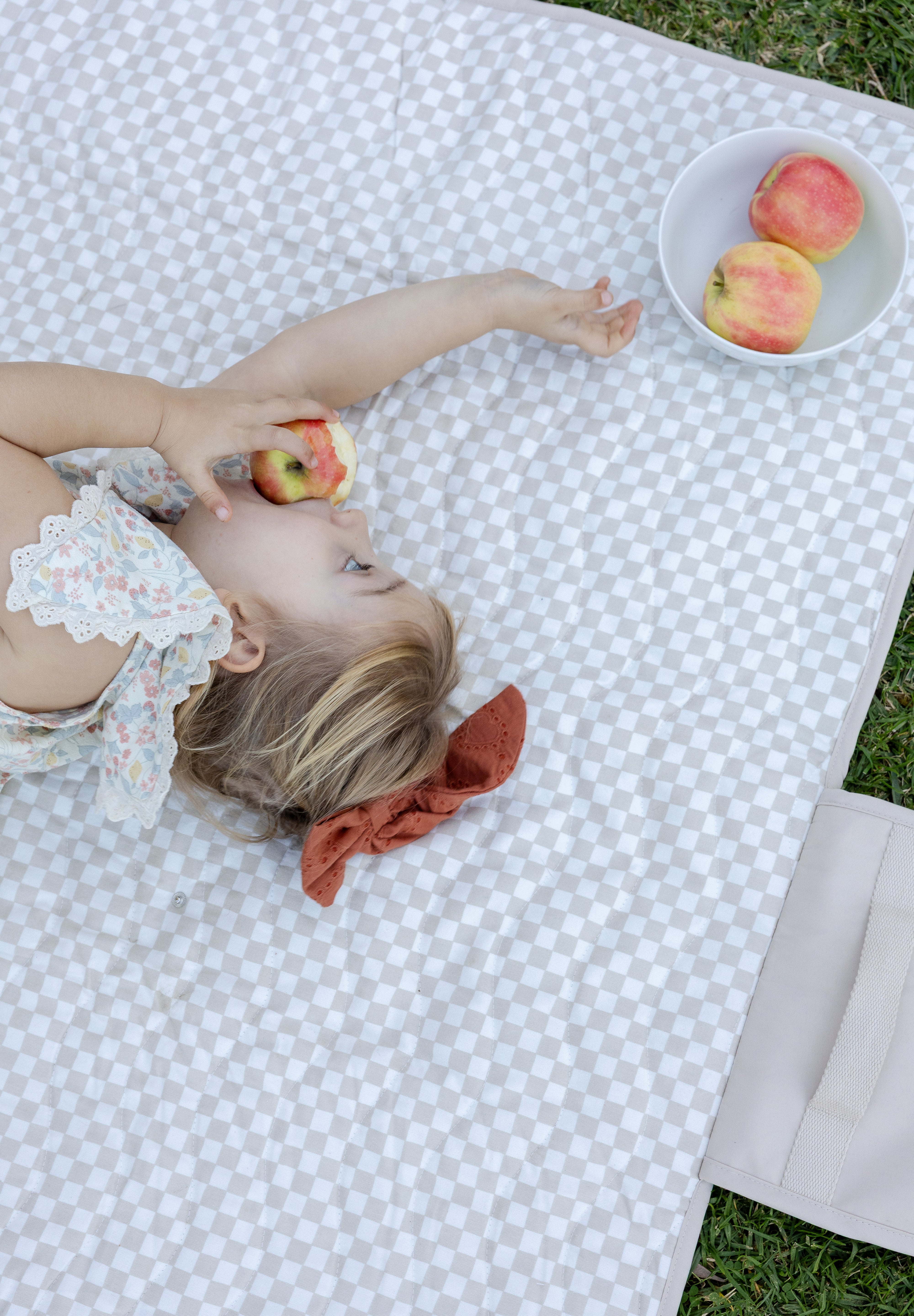 Portable Wander Classic Playmat | Check, Oat | Toddlekind